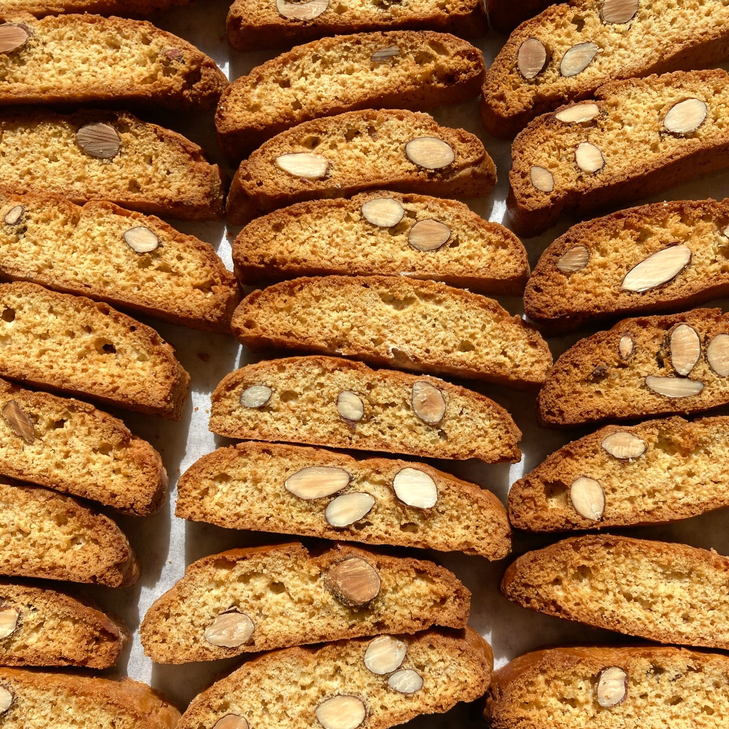 Piccola_Biscotti_Almond_Cantucci_Sydney_Australia_Biscuit_Tin